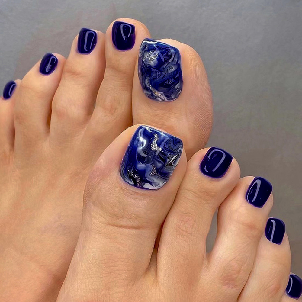Nail Art Gliter - 24 個光沢のあるブルー付け爪スパークリングショート付け爪プレスオン爪グリッターフレンチスタイル人工爪接着剤付き