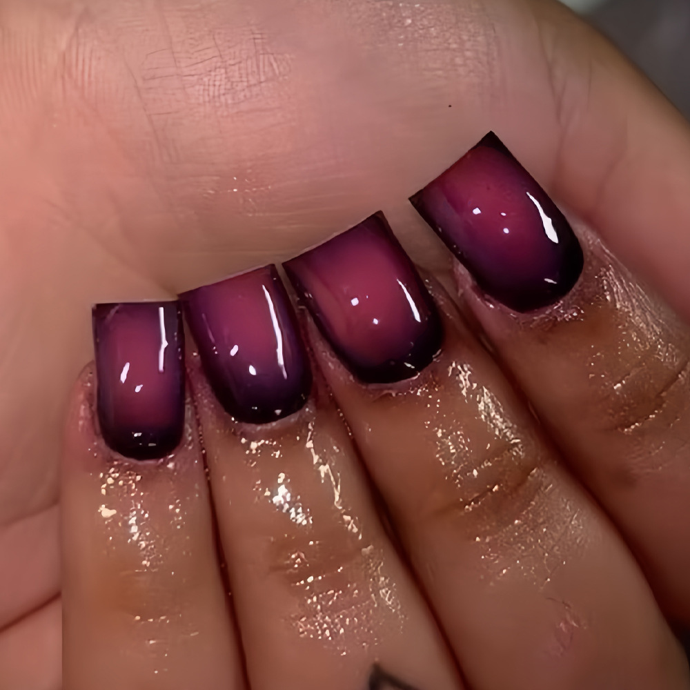 Nail Art Pink - 女性用ショートスクエアフェイクネイル、グラデーションブラックレッドローズピンクブラッシュフレンチスタイル、フルカバープレスオンアクリル製つけ爪ネイルアート