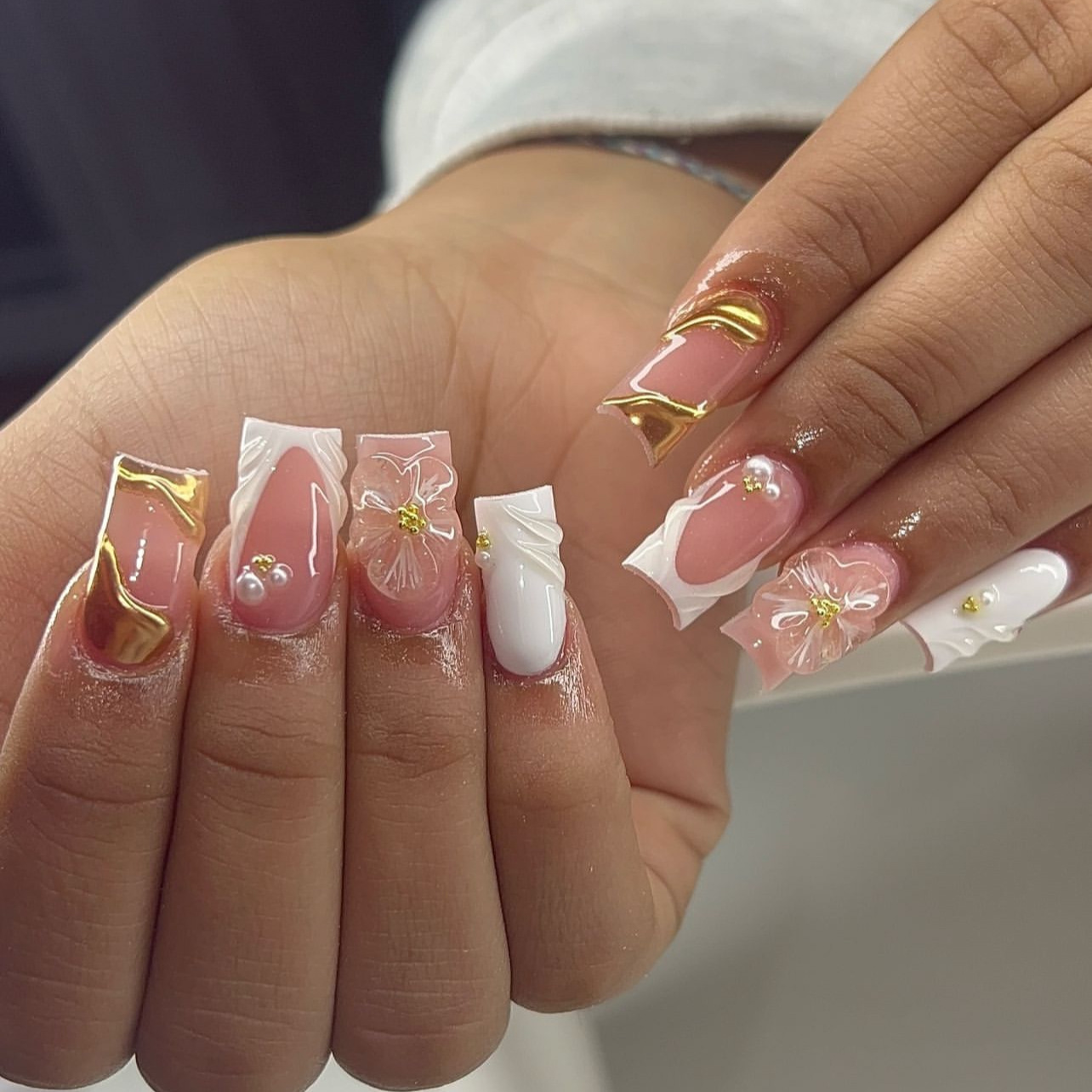 24枚入りウェアラブルスクエアプレスオンネイルサマースウィー - Nail Art Gliter のレビューと価格
