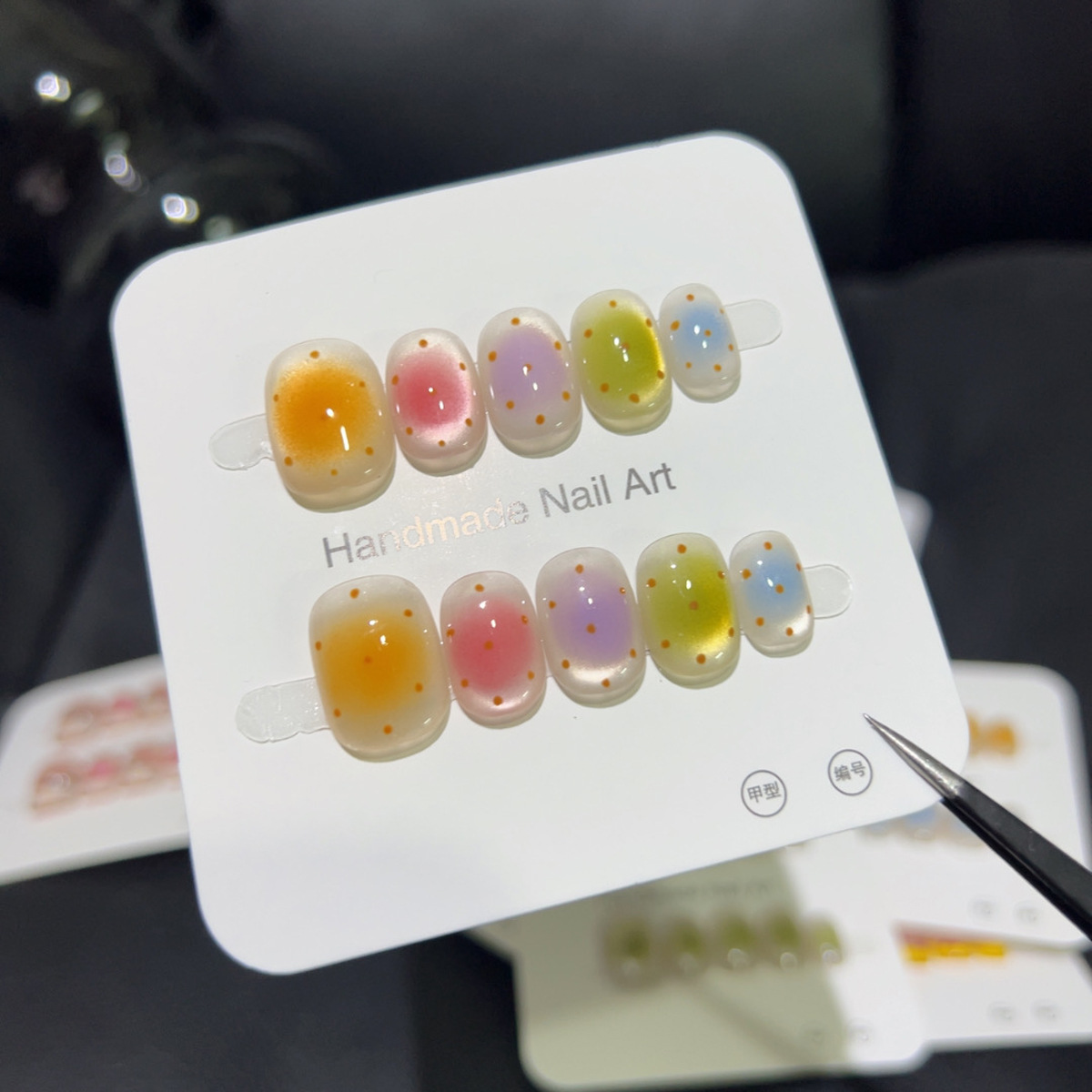 10個入り カラフル ショート スクエア ラウンド ハンドメ - Nail Art Gliter のレビューと価格