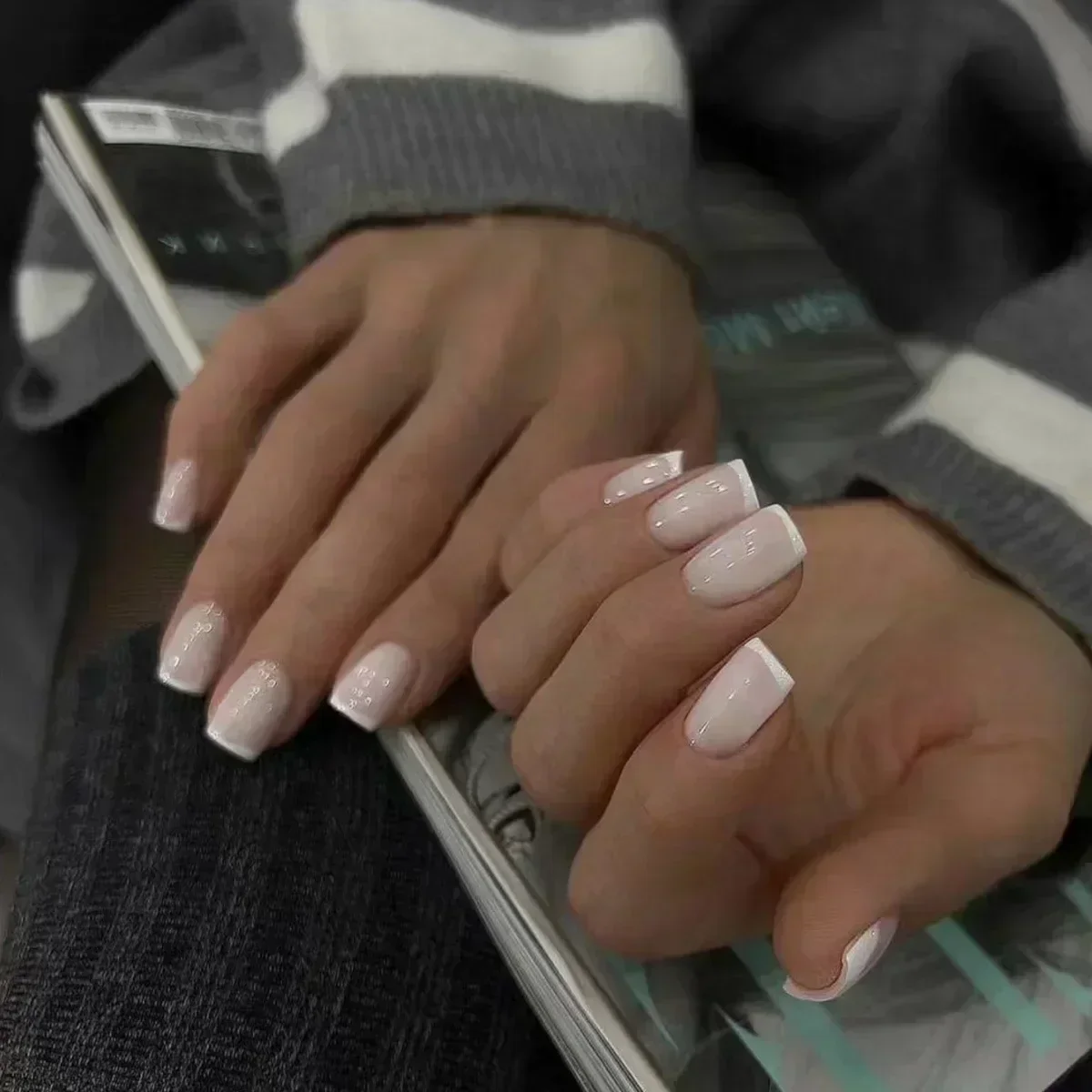 24枚入り シンプルバレエグリッター 取り外し可能ネイル ピ - Nail Art Pink のレビューと価格
